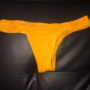 L space bikini bottoms